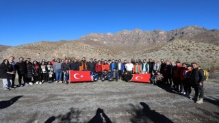 Çukurcada Belat vadisine doğa yürüyüşü düzenlendi