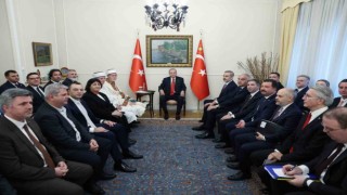 Cumhurbaşkanı Erdoğan Türkiyenin Atina Büyükelçiliğini ziyaret etti