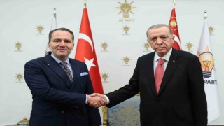 Cumhurbaşkanı Erdoğan, Yeniden Refah Partisi Genel Başkanı Erbakanı kabul etti