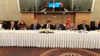 Cumhurbaşkanı Yardımcısı Cevdet Yılmaz Alevi-Bektaşi temsilcileriyle bir araya geldi