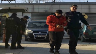 Demir çalan hırsızlar yakalandı