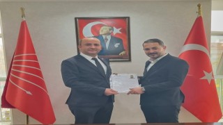 Denizlide hayırsever işadamı siyasete adım attı