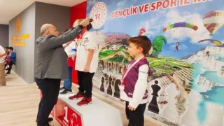 Denizliyi Türkiye Satranç Şampiyonasında temsil edecek sporcular belli oldu