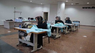 Dikiş makineleri Gazze için çalıştı
