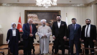 Diyanet İşleri Başkanı Erbaş, Kudüs Üniversitesi Rektörü Kisheki kabul etti
