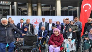 Diyarbakırda 100 engelliye akülü araç desteği