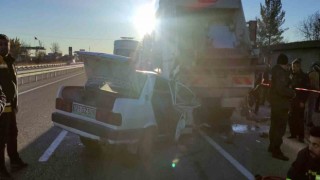 Diyarbakır'da feci kaza: 2 ölü, 2 ağır yaralı
