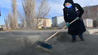 Doğubayazıt sokakları temizleniyor