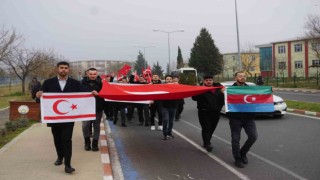 Edirnede üniversite öğrencilerinden teröre lanet yürüyüşü