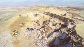 Egenin en büyük güneş enerji santralinde çalışmalar sürüyor
