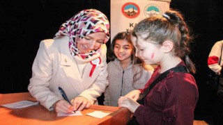 Eğitimci Merve Gülcemal, ERVAda Edebi anlattı
