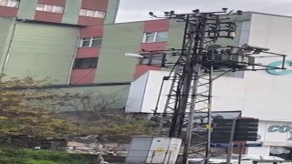 Elektrik trafosunda çıkan yangın tedirgin etti