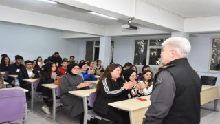 Emniyet Müdürü Güzelyazıcıdan üniversite öğrencilerine ders