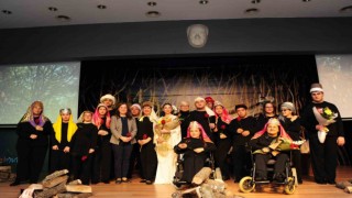 Engel tanımayan sahne performansına büyük alkış