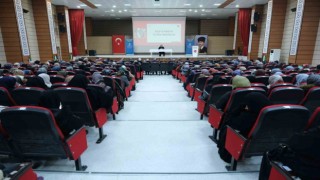 Erzincanda kadınlara yönelik “Aileyi Ayakta Tutan Değerler” konferansı düzenlendi