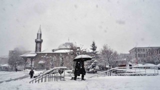 Erzurumda okullara 1 günlük kar tatili