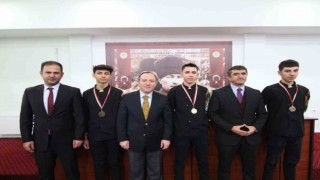 Erzurumlu öğrenciler aşçılıkta 3 madalya ile döndü
