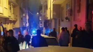 Eşiyle tartışan kadın evini yakmaya kalktı