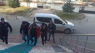 Eski eşini ve kızını öldüren şüpheli adliyeye sevk edildi
