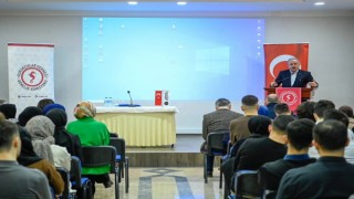 Eski TBMM Başkanı Şentop, Yalovada söyleşi programına katıldı