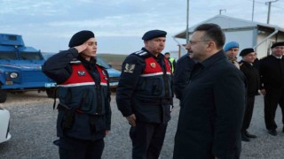 Eskişehir Valisi Aksoy yeni yıla görevi başında girecek olan personeli ziyaret etti