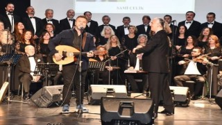 Eskişehirde Türk Sanat Müziği Korosu ‘Hüsnü Üstün Besteleri konseri yoğun ilgi gördü