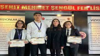 Eskişehirli öğrenciler sığırkuyruğu bitkisi ile kanserli hücreyi iyileştirdi