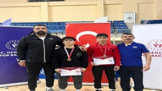 Eskişehirli sporcular güreşte Türkiye 3üncüsü oldu