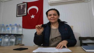 Depremde hayatı değişen ev hanımı muhtar oldu