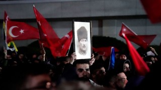 Galatasaray ve Fenerbahçe taraftarları takımlarını karşıladı