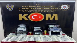 Gaziantepte sahte 192 adet 100 dolar ile 900 adet 1 dolar ele geçirildi