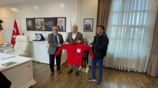 Genç Kızılaydan Kızılcahamam Belediye Başkanı Acara ziyaret