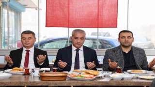 Gölbaşı Belediye Başkanı Şimşek, hemşehri dernekleriyle kahvaltıda buluştu