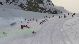 Hakkaride kayak sezonu açıldı