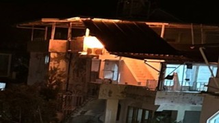 Hatayda klima ünitesinde çıkan yangın korkuttu