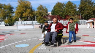 Herkes onu koca yürekli baba diye tanıdı: Gündeme gelen baba İHAya konuştu