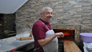 Herkes soğukla mücadele ederken o sıcaktan bunalıyor
