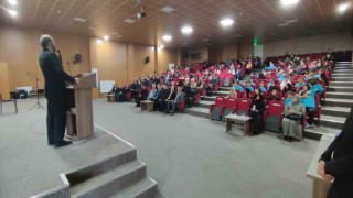 Hisarcıkta “Mahzun Kalplerin Esir Şehri Kudüs” başlıklı konferans