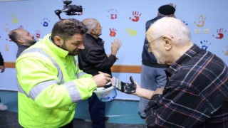 Huzurevi sakinleri duvarları tuvale dönüştürdü
