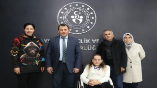 İki madalya ile döndü, Kabacıyı ziyaret etti