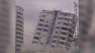 İş makinesinin darbesiyle 10 katlı bina yerle bir oldu