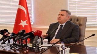 İzmir Valisinden basın mensuplarıyla asayiş ve güvenlik toplantısı