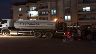 İzmirin o ilçesinde 3 gündür su çilesi: Tankerler önünde kuyruk