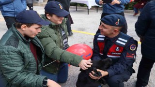 Jandarma özel bireyleri unutmadı