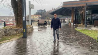 Kadına yönelik şiddet basın önünde özürle son buldu