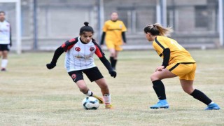 Kadınlar 2. Lig: Kılıçaslan Yıldızspor: 0 - Yakacık Gençlerbirliğispor: 0