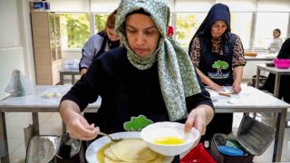 Kadınlardan pastacılık kursuna yoğun ilgi