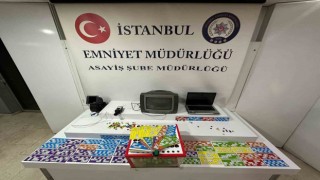 Kağıthanede kumar operasyonu: 14 kişiye 56 bin lira ceza kesildi