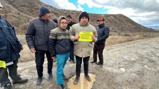 Kahramankazanlılar 35 mahalleyi Başkente bağlayan yolun onarılmasını istiyor