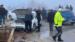 Kahramanmaraş’ta 22 aracın karıştığı 2 zincirleme kazada 15 kişi yaralandı